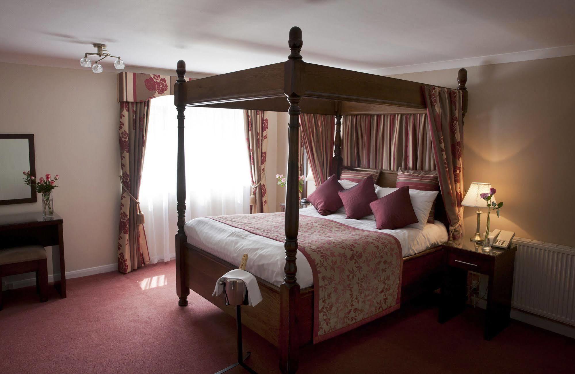 Little Silver Country Hotel Tenterden Kültér fotó